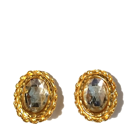 VINTAGE (PAT. #0156452) FILIGREE GOLD-TONE OVAL CRYSTAL CLIP-ON 1" EARRINGS - Picture 3 of 8